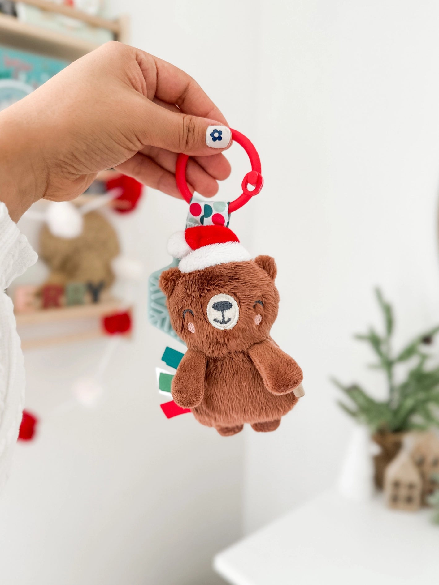 *Holiday* Itzy Pal Plush + Teether - Bear