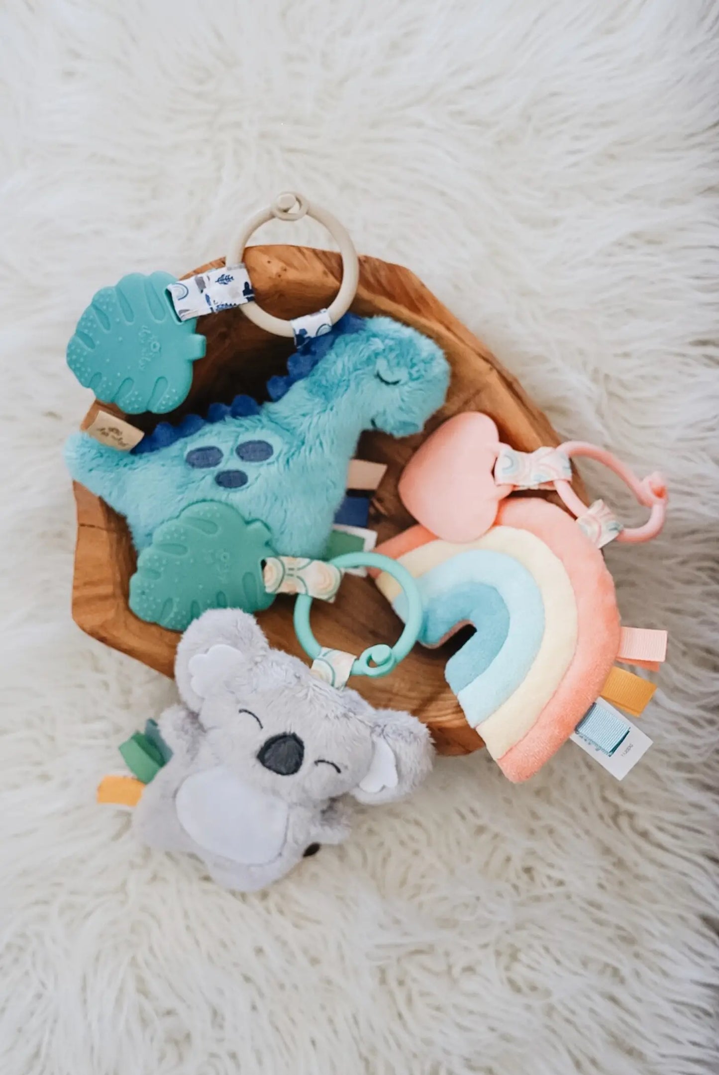 Itzy Pal Plush + Teether - Lilac Dino