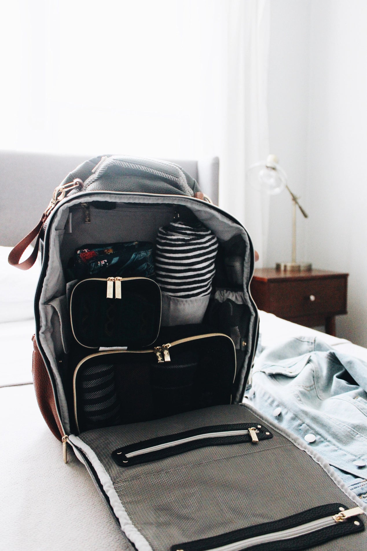 Pack Like A Boss Packing Cubes - Black & Gold