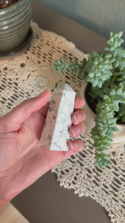 White Howlite 4 Sided Obelisk (~3in/7.5cm)